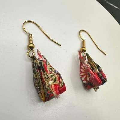 Vintage 90s Gold Tone Handmade Origami Paper Dangle Earrings Japanese Floral Red - Thumbnail 6
