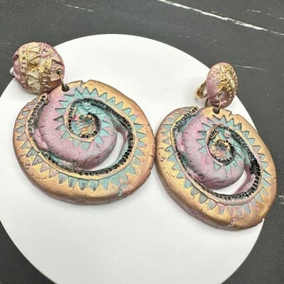 VTG Handmade Polymer Clay Dangle Clip Earrings Southwestern Tribal Spiral - Thumbnail 2