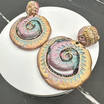 VTG Handmade Polymer Clay Dangle Clip Earrings Southwestern Tribal Spiral - Thumbnail 3