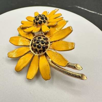 Vintage BSK Rhinestones Yellow Gold-Tone Vitreous Enamel Sunflower Brooch Pin - Thumbnail 4