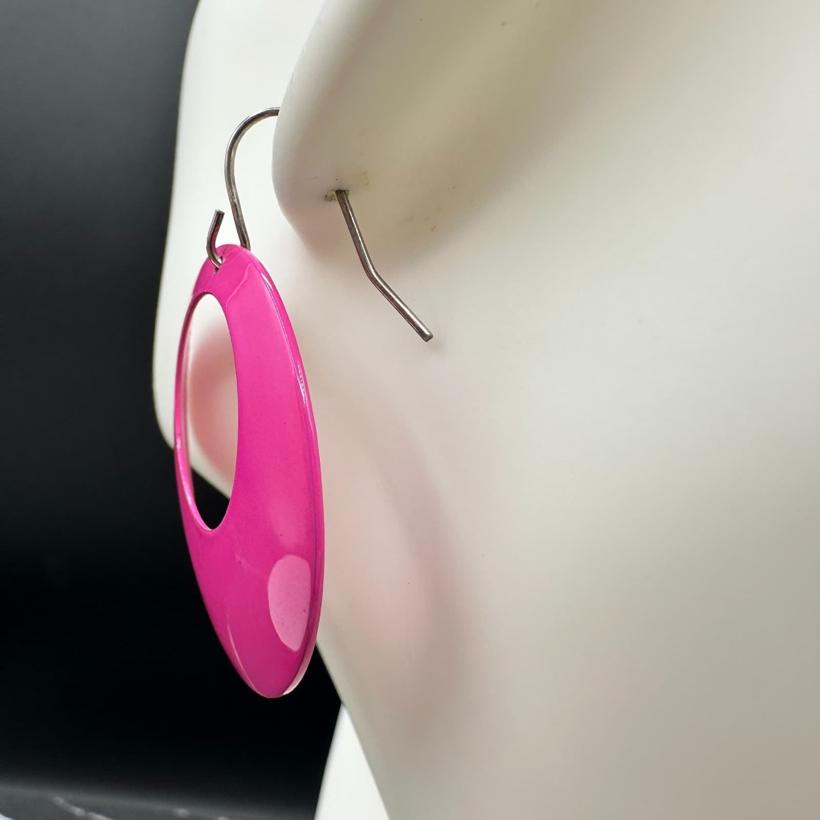 Vintage Hot Pink Retro Classic Aluminium Painted Plastic Hoop Drop Hook Earrings - Thumbnail 5