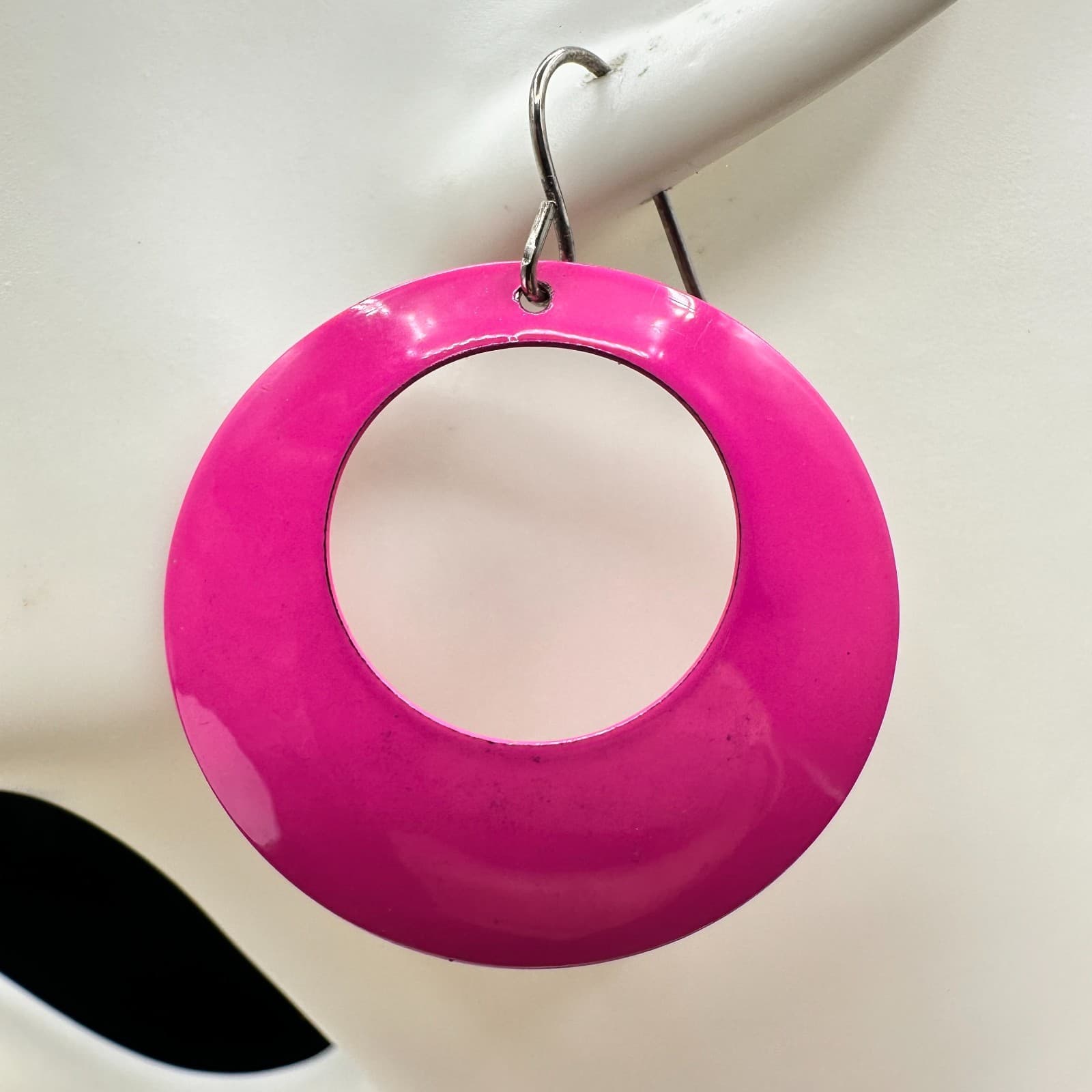 Vintage Hot Pink Retro Classic Aluminium Painted Plastic Hoop Drop Hook Earrings - Thumbnail 2
