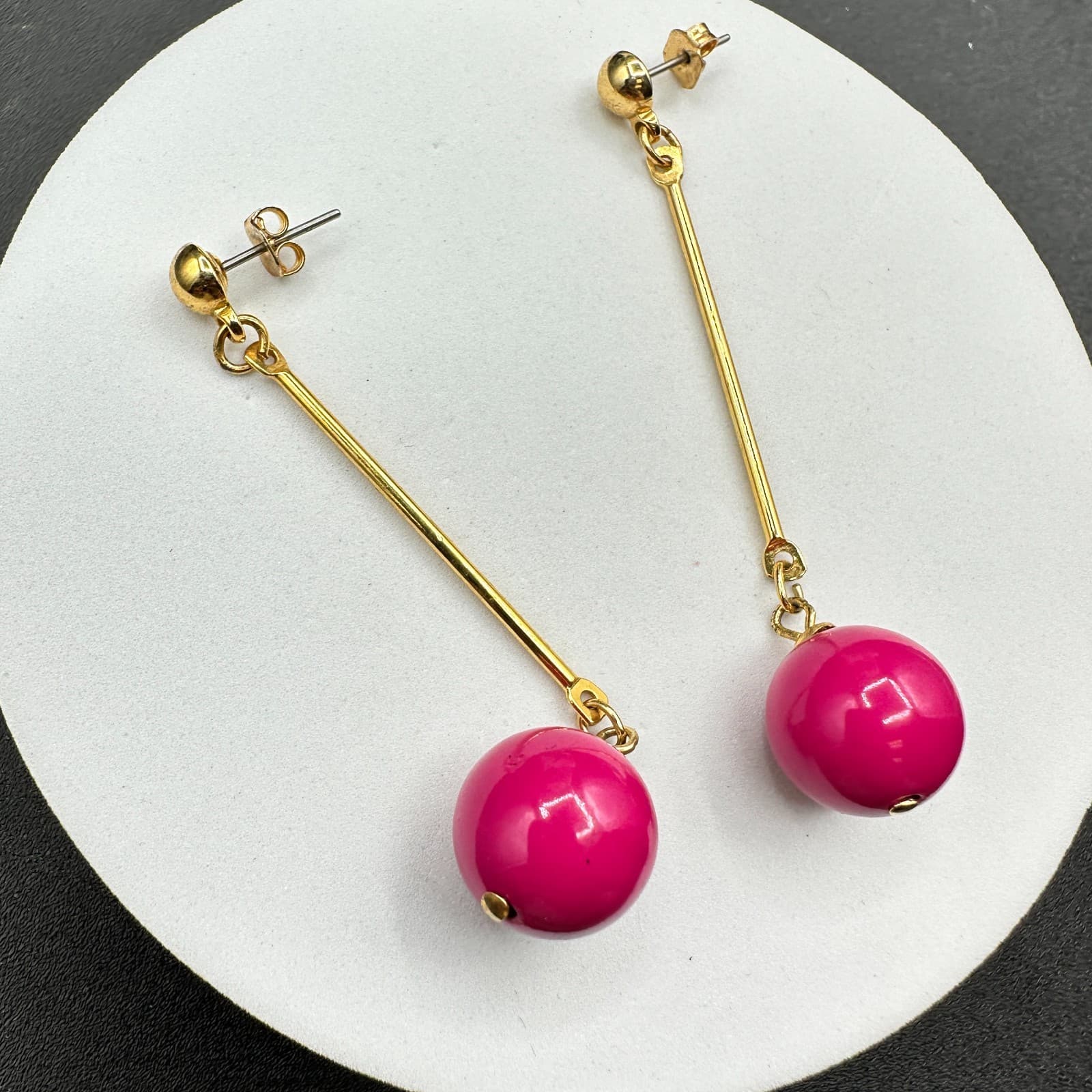Vintage Gold-Tone Classic Hot Pink Painted Wood Long Pin Ball Drop Stud Earrings - Thumbnail 8