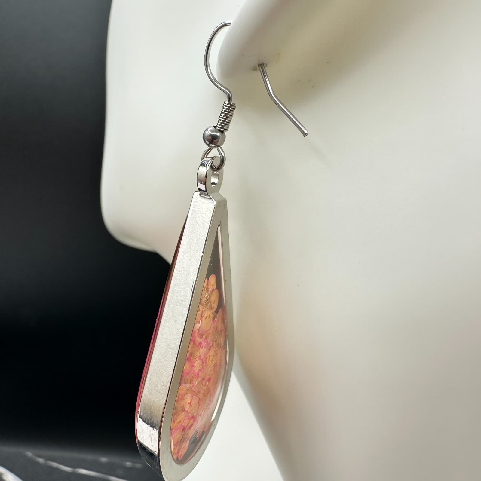 Natural Silver-Tone Resin Botanical Pink Dried Flower Teardrop Drop Earrings - Thumbnail 5