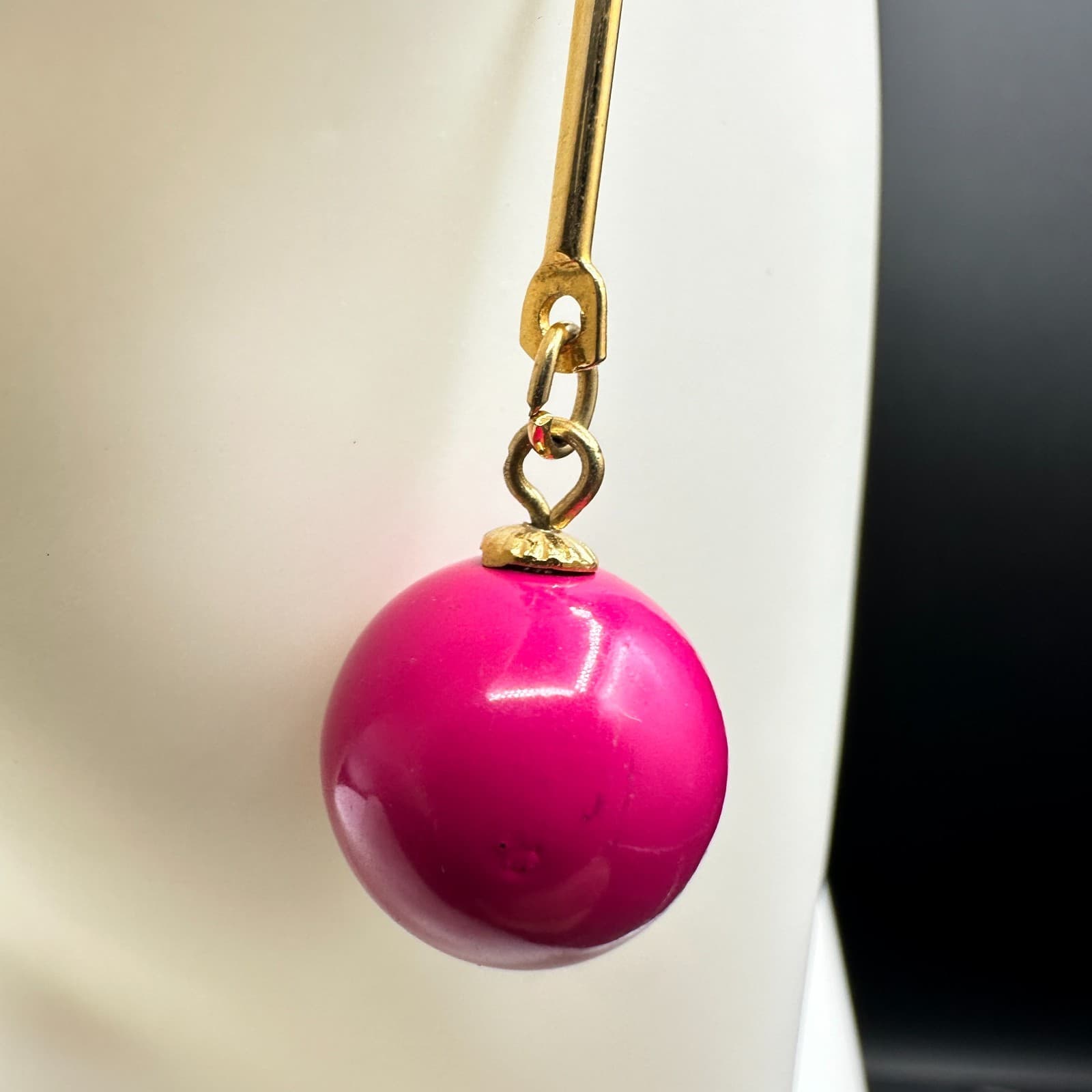 Vintage Gold-Tone Classic Hot Pink Painted Wood Long Pin Ball Drop Stud Earrings - Thumbnail 5