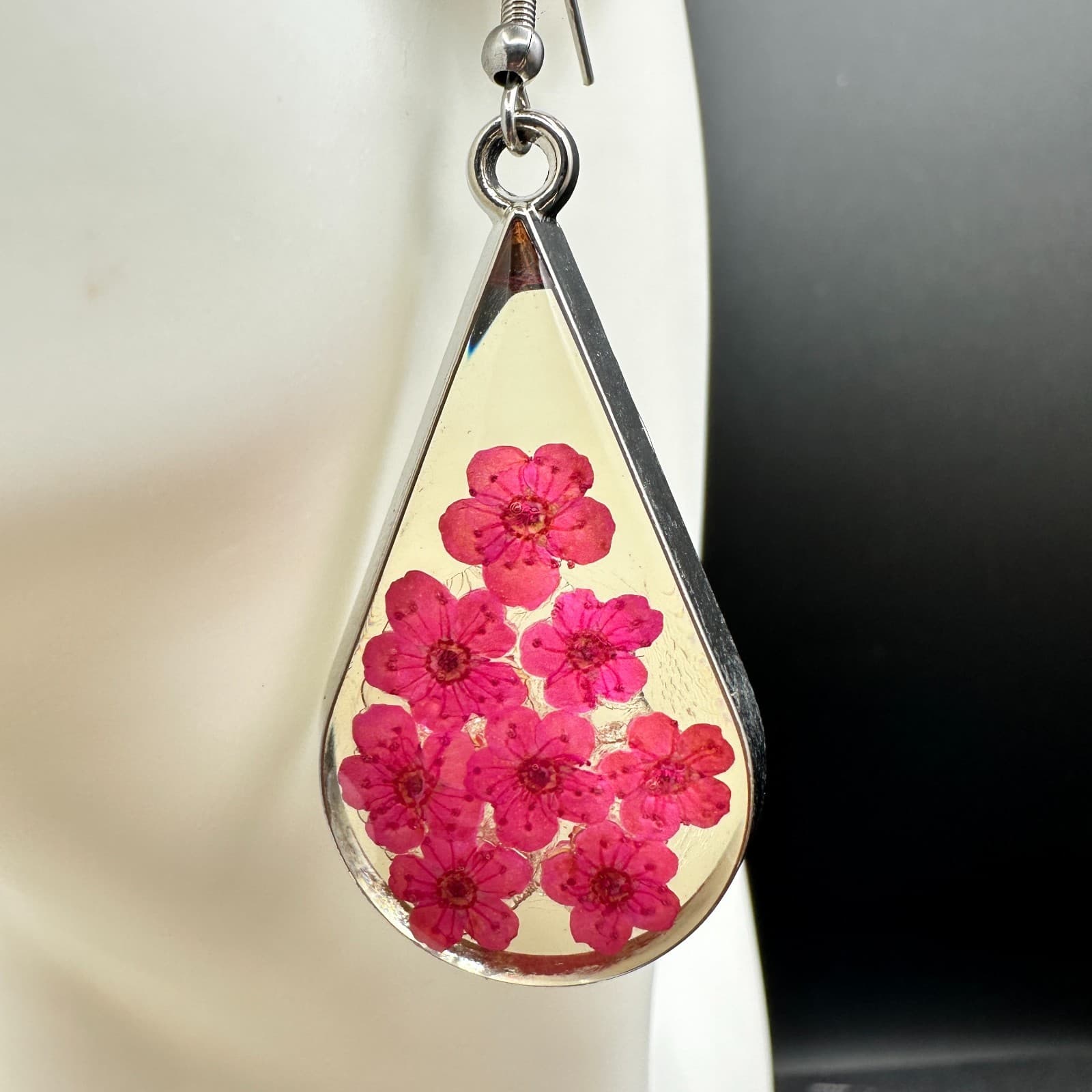 Natural Silver-Tone Resin Botanical Pink Dried Flower Teardrop Drop Earrings - Thumbnail 2