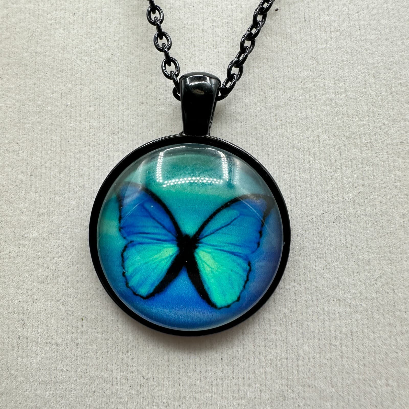 Vintage 90s Black Metal Chain Butterfly Pendent Necklace Women's Classic Fashion