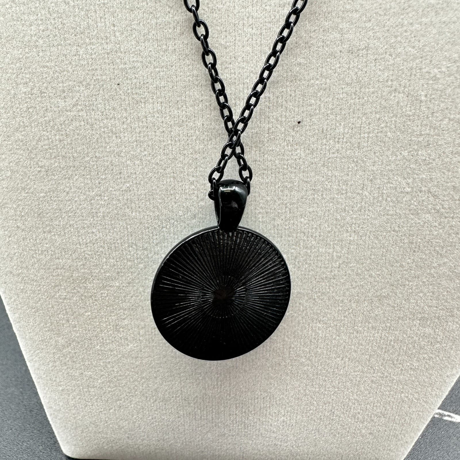 Vintage 90s Black Metal Chain Butterfly Pendent Necklace Women's Classic Fashion - Thumbnail 9