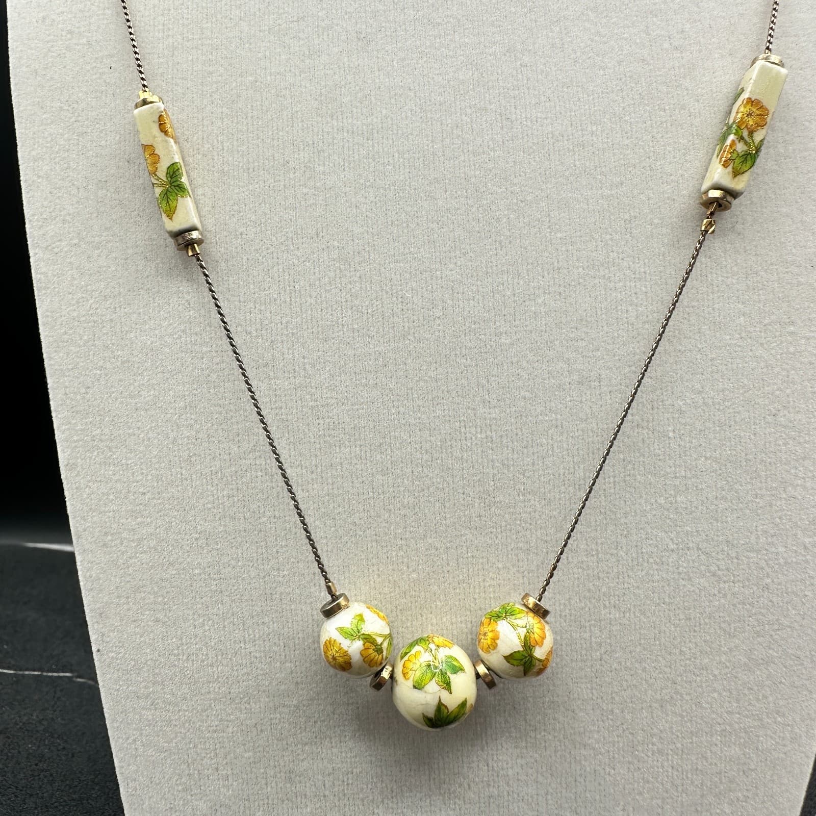 VTG Short Choker Necklace Porcelain Barrel & Round Beads Floral Yellow Flowers - Thumbnail 3