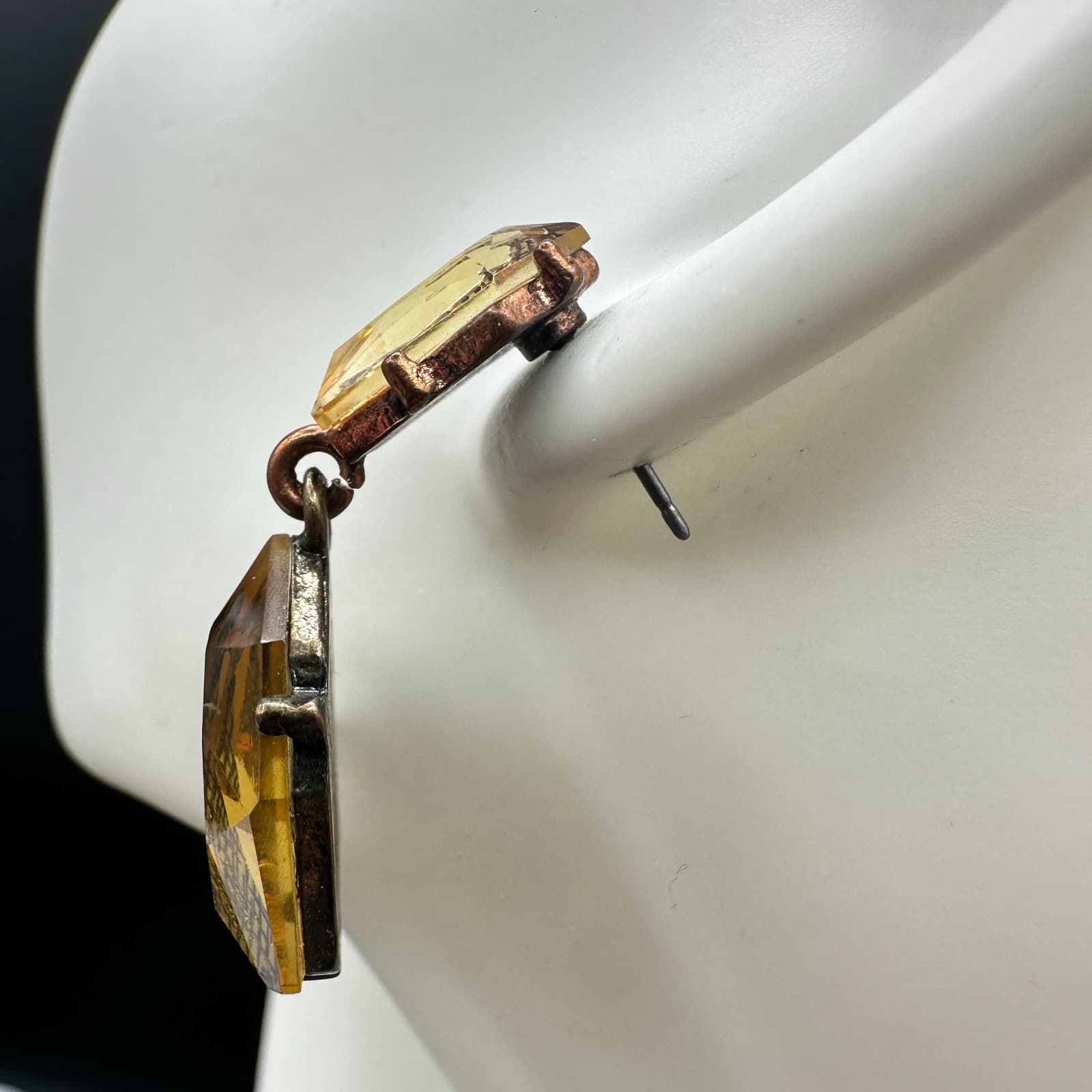 Vintage Amber Brown Geometric Faceted Kite Dangle Clip-On Earrings 1.5 Inch - Thumbnail 4