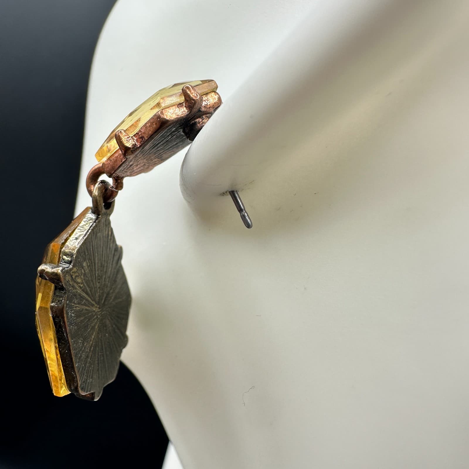 Vintage Amber Brown Geometric Faceted Kite Dangle Clip-On Earrings 1.5 Inch - Thumbnail 6