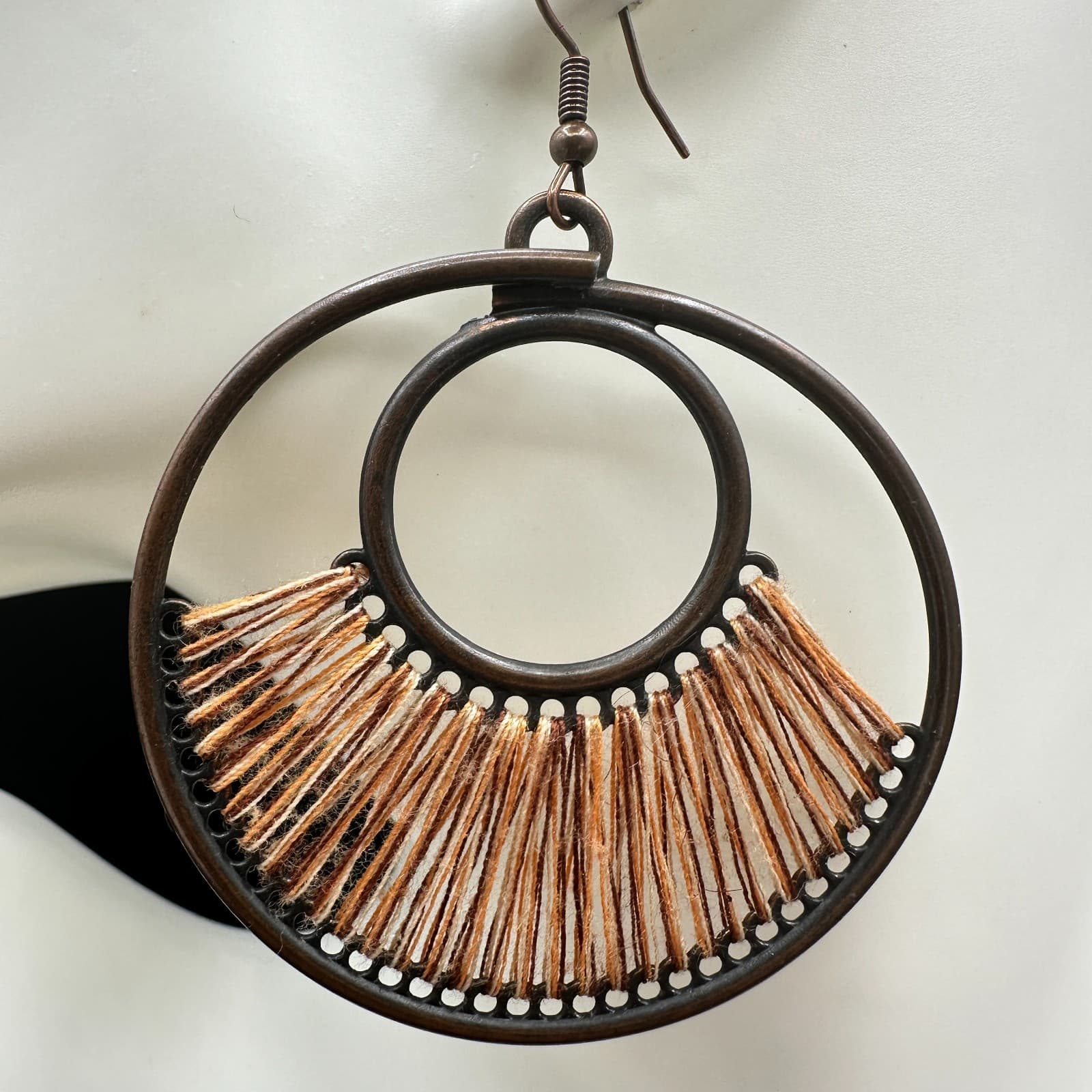 VTG Boho Circle Dangle Earrings Thread Fringe Dark Metal Copper Tone Large Hook - Thumbnail 4