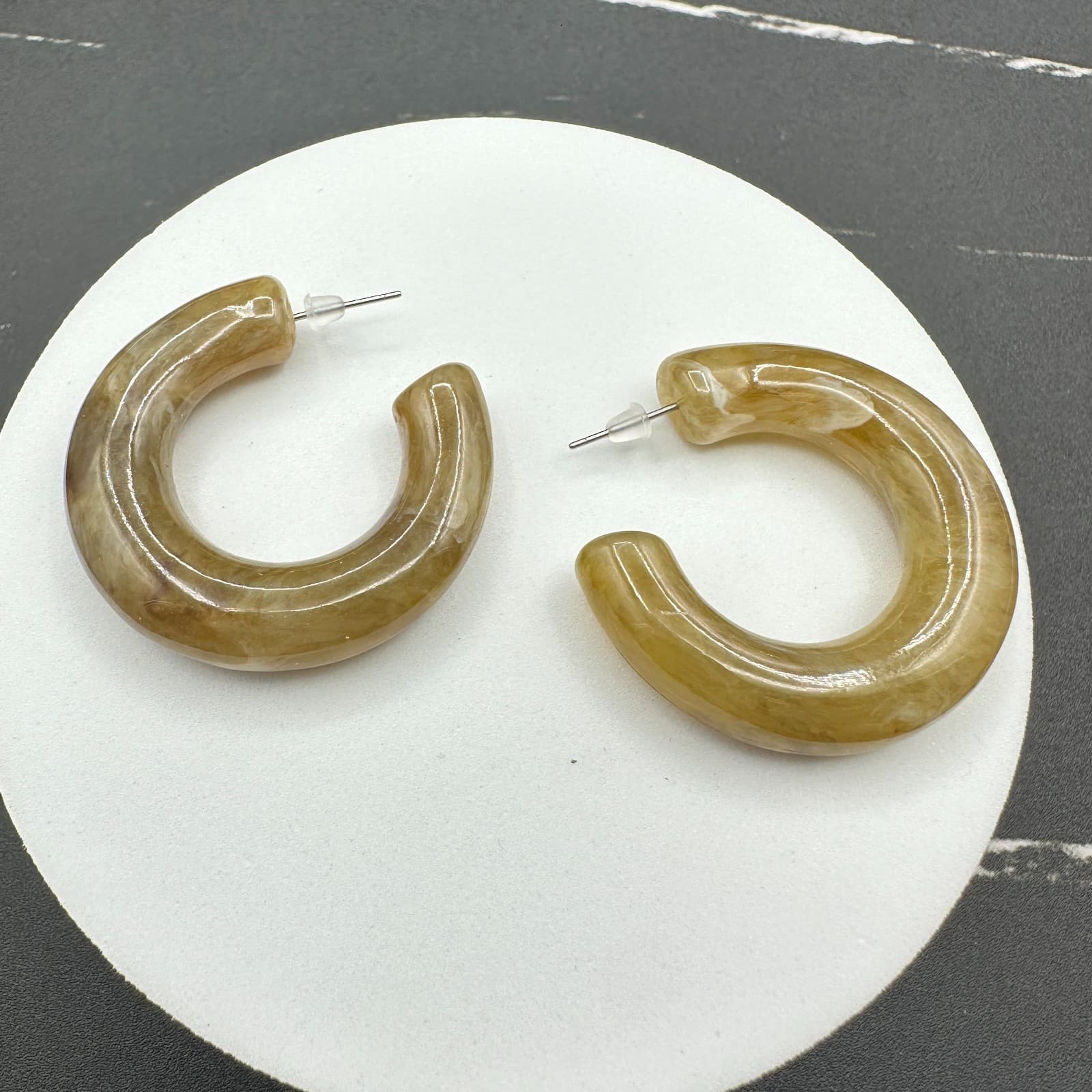 Vintage Chunky Marbled Yellow Hipper Resin C-Shape Hoop Stud Earrings 2 Inch - Thumbnail 2