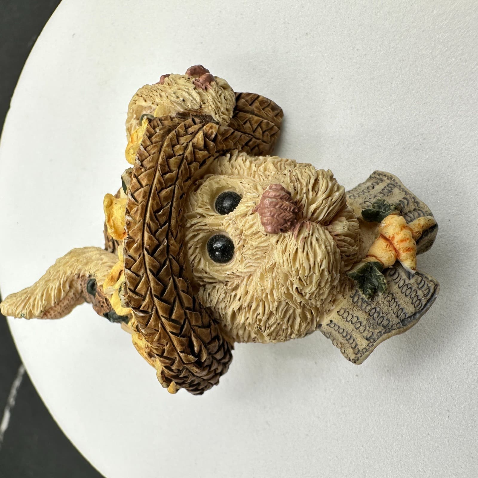 Vintage Boys Bears Daphne Straw Hat Rabbit With Carrot Bear wear Brooch Pin 2 In - Thumbnail 8