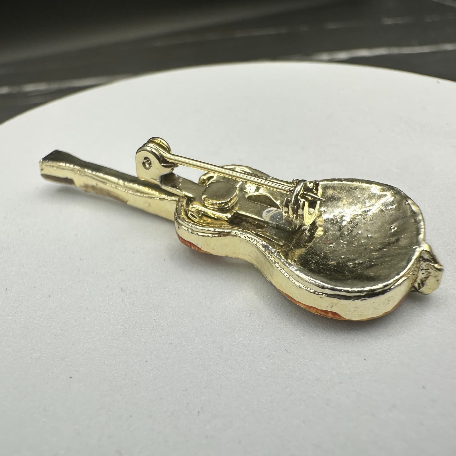 Vintage Gold Tone Acoustic Guitar Pin Brooch Orange Enamel Music Player Gift - Thumbnail 8