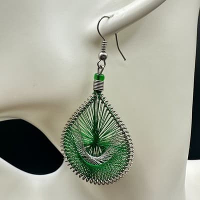 Handmade Wire Art Teardrop Dangle Earrings Green Silver Thread Boho VTG Style - Thumbnail 3