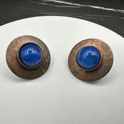 Vintage Blue Cabochon Stud Earrings Copper Tone Round Retro Modernist Style - Thumbnail 2
