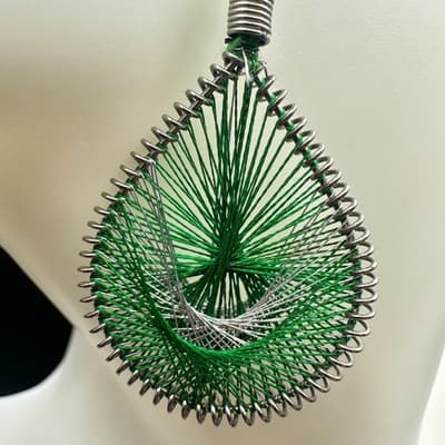 Handmade Wire Art Teardrop Dangle Earrings Green Silver Thread Boho VTG Style - Thumbnail 6