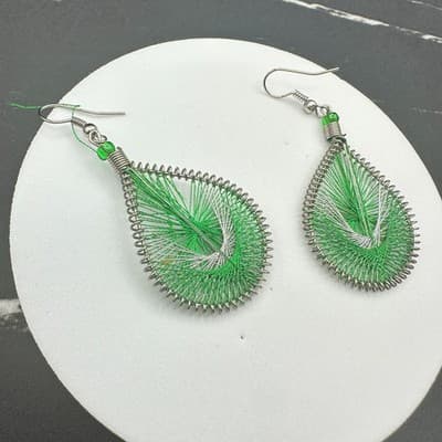 Handmade Wire Art Teardrop Dangle Earrings Green Silver Thread Boho VTG Style - Thumbnail 5