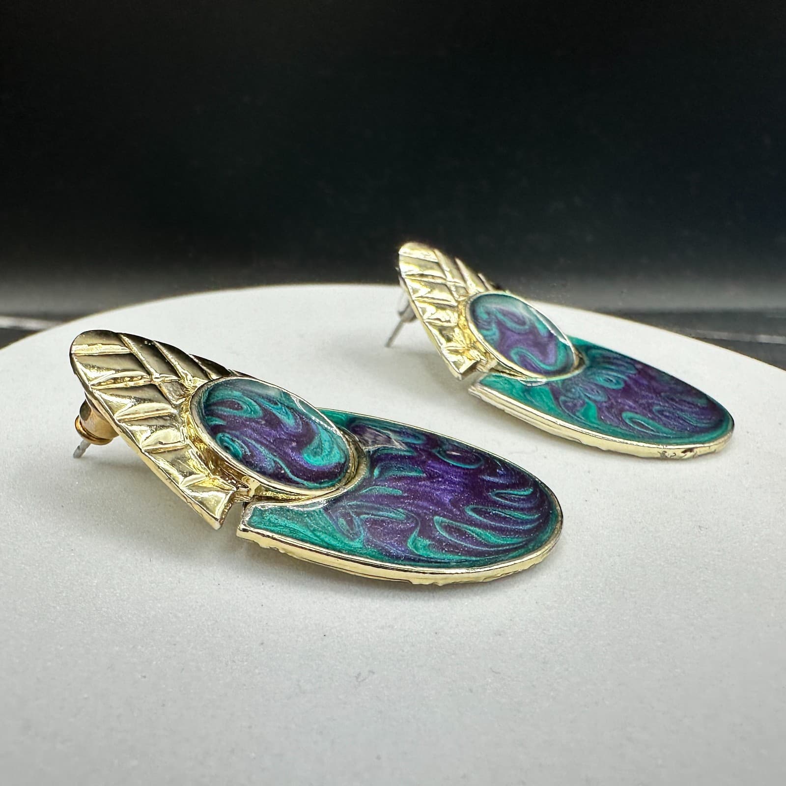 Vintage Abstract Enamel Drop Earrings Green Purple Gold Tone Modern Art Style - Thumbnail 3