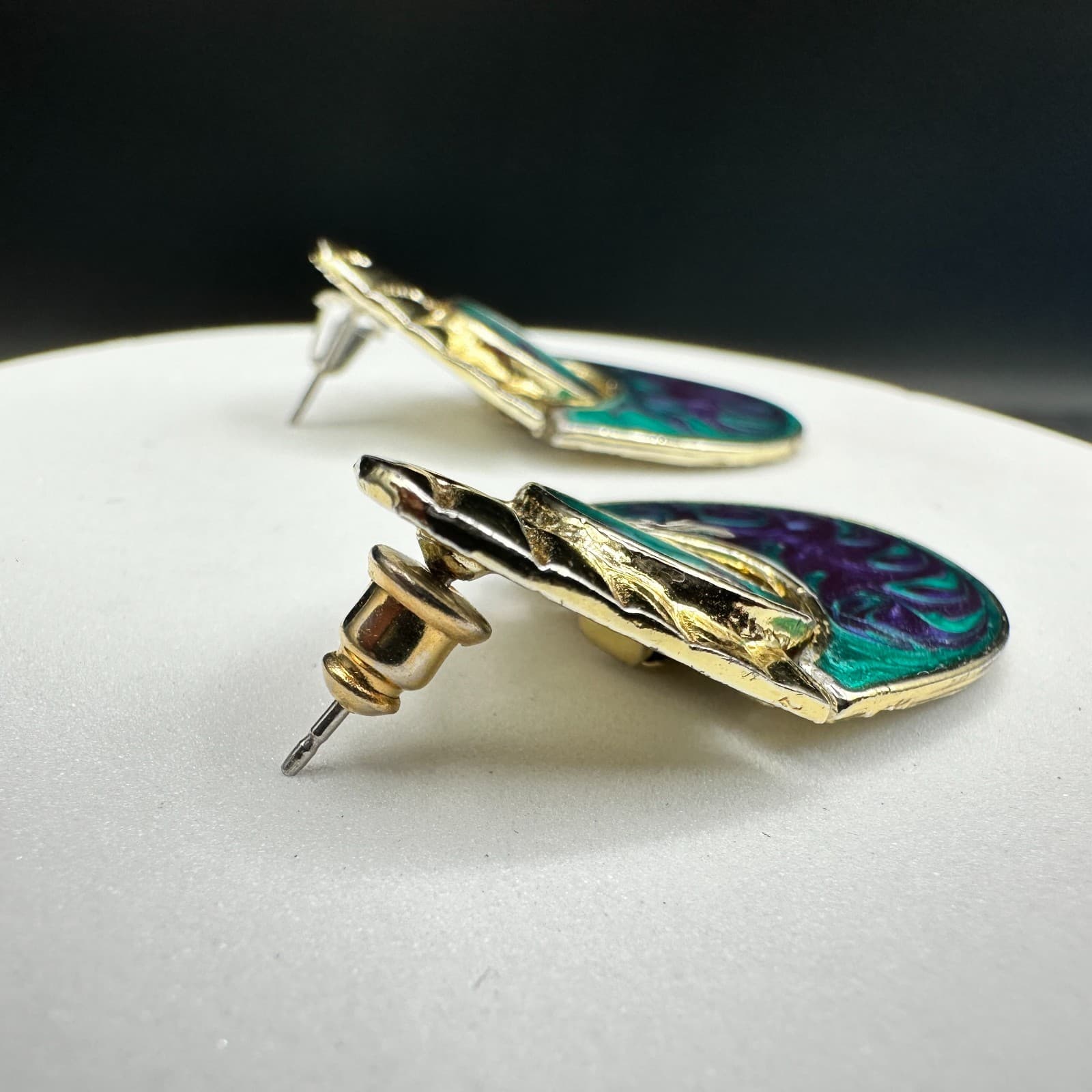 Vintage Abstract Enamel Drop Earrings Green Purple Gold Tone Modern Art Style - Thumbnail 4