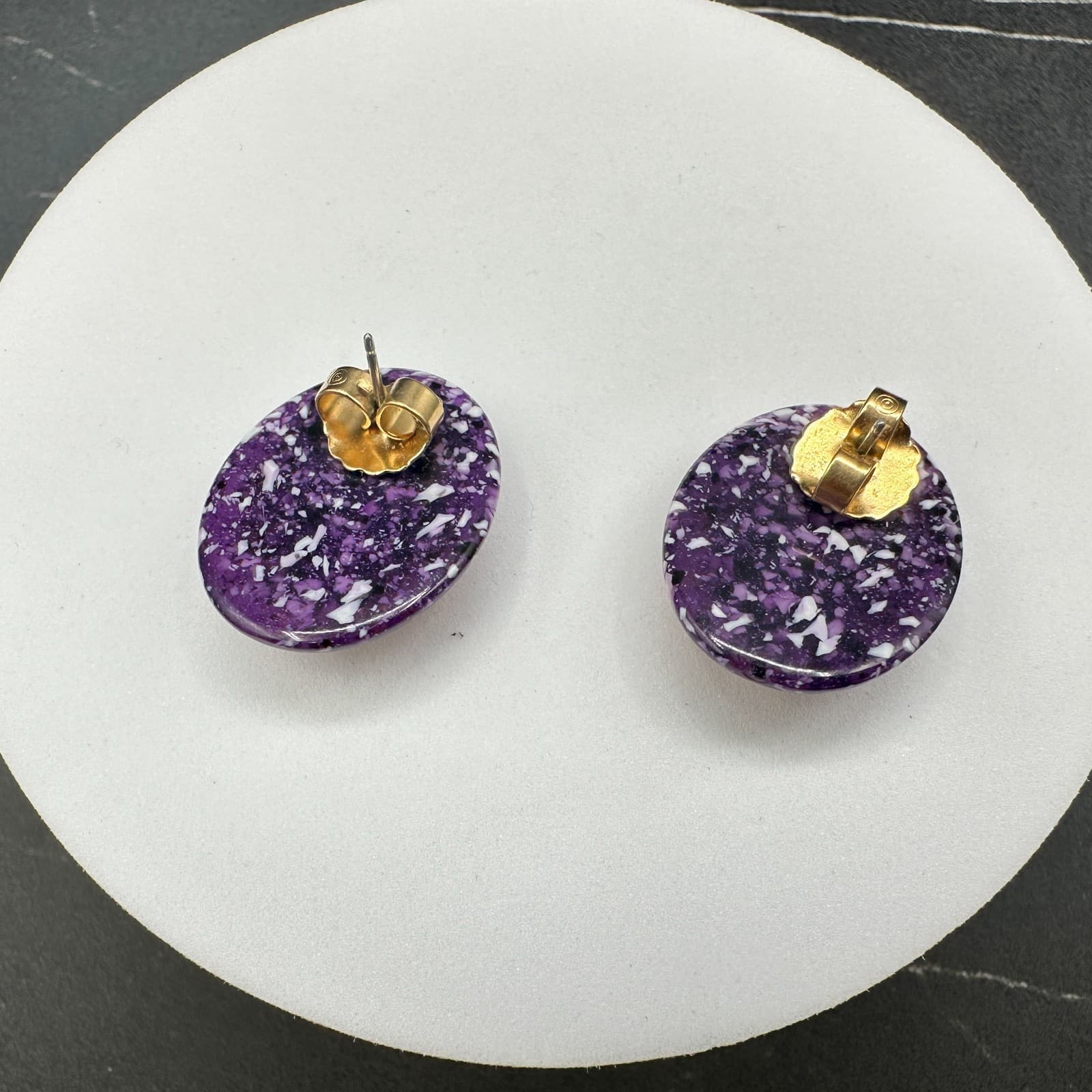Vintage Gold Tone Purple Oval Floral Stud Earrings Retro Costume Jewelry - Thumbnail 7