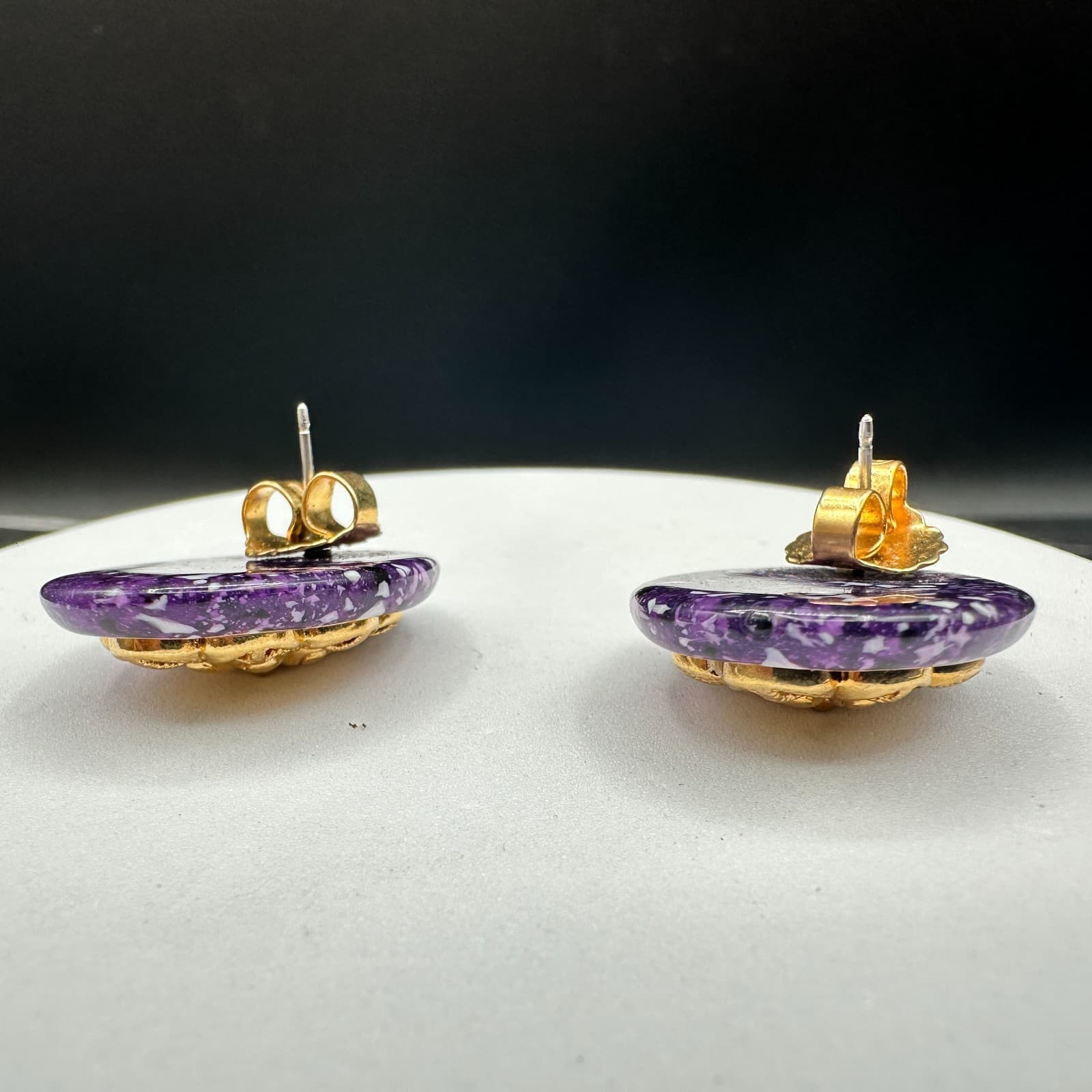 Vintage Gold Tone Purple Oval Floral Stud Earrings Retro Costume Jewelry - Thumbnail 6