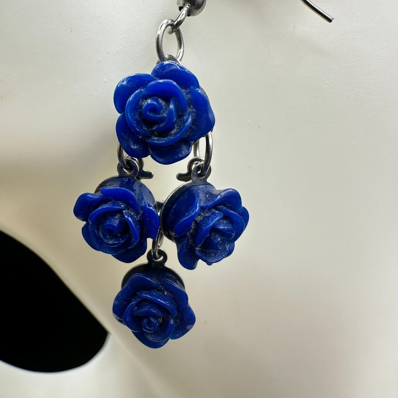 Vintage Blue Rose Dangle Earrings Silver Tone Floral Drop Hook Boho Jewelry - Thumbnail 3