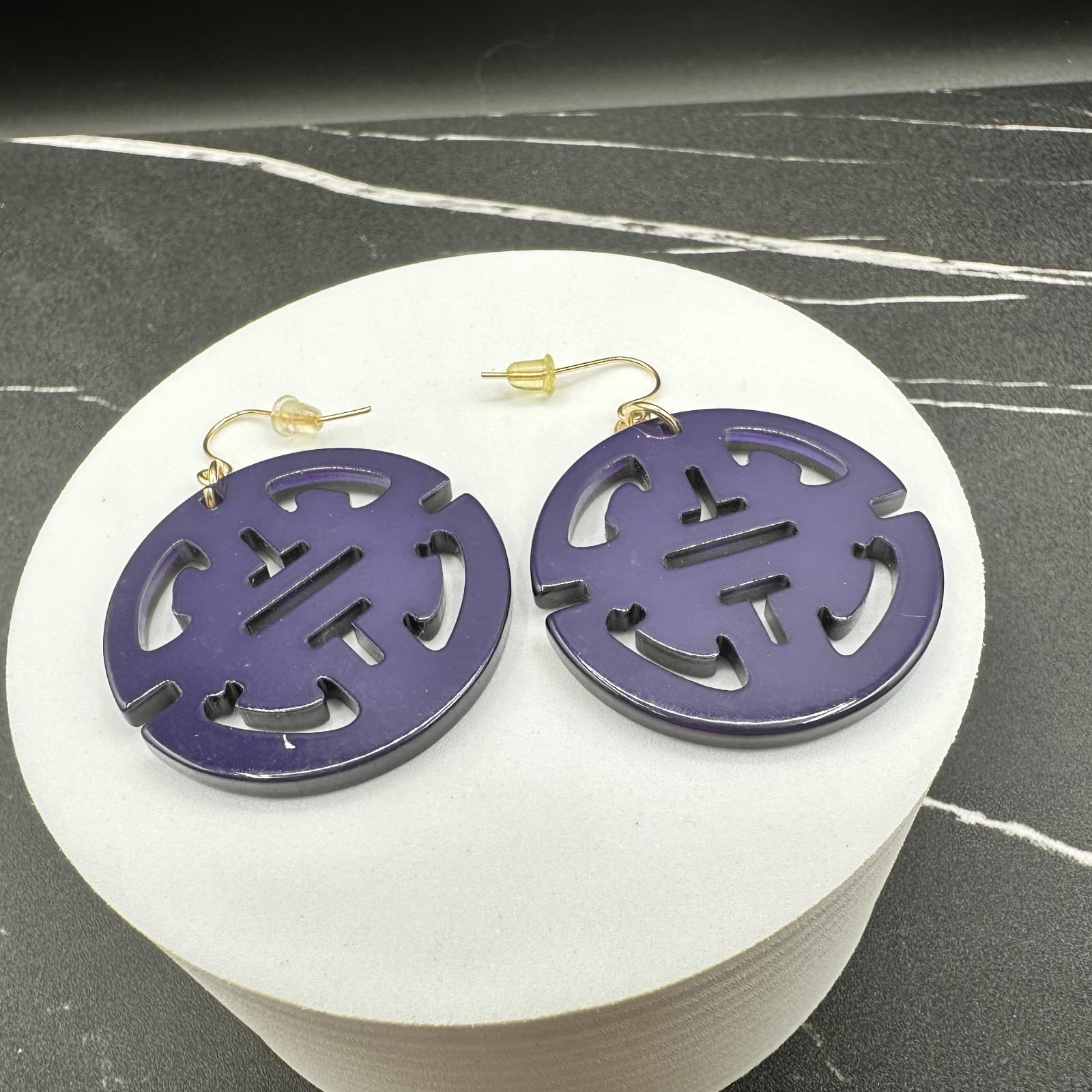 Vintage Lucite Plastic Drop Dangle Earrings Round Chinese Symbol Style Jewelry - Thumbnail 9