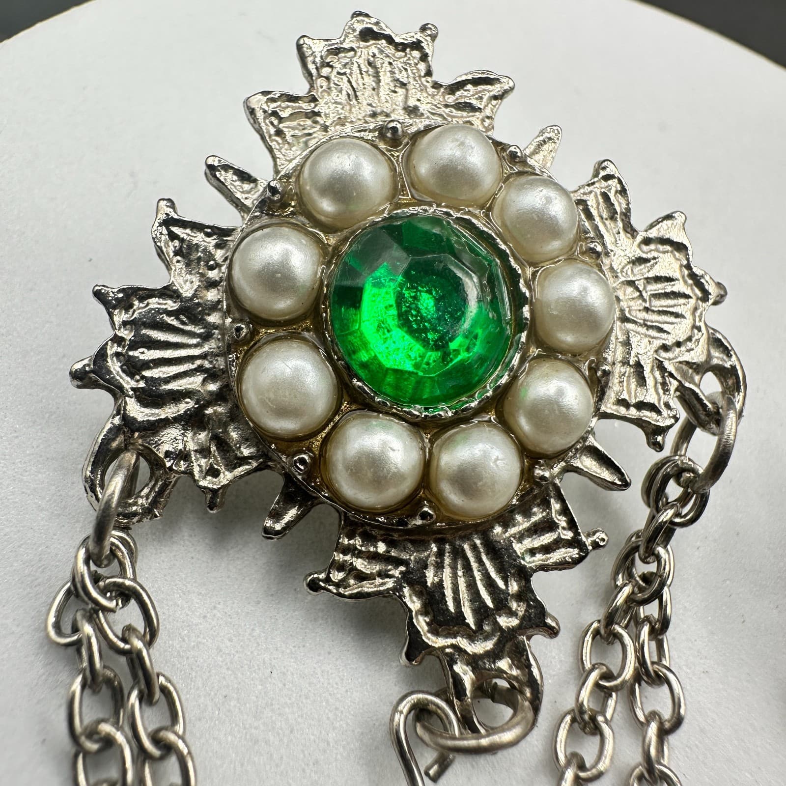 Vintage Pearl & Emerald-Colored Chain Drop Earrings Baroque Regal Statement - Thumbnail 4