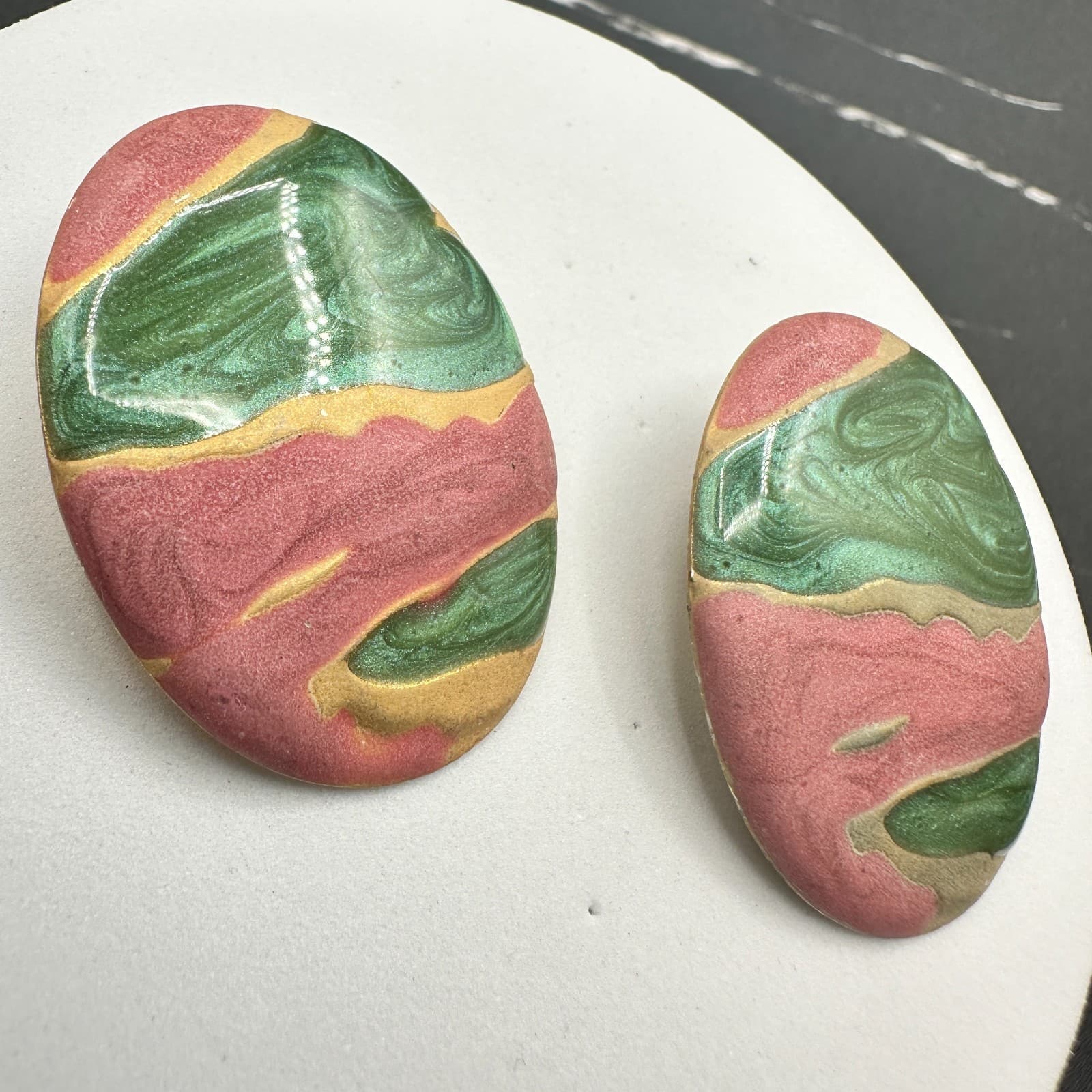 Vintage Marbled Oval Earrings Pink Green Gold 80s Artsy Statement - Thumbnail 2