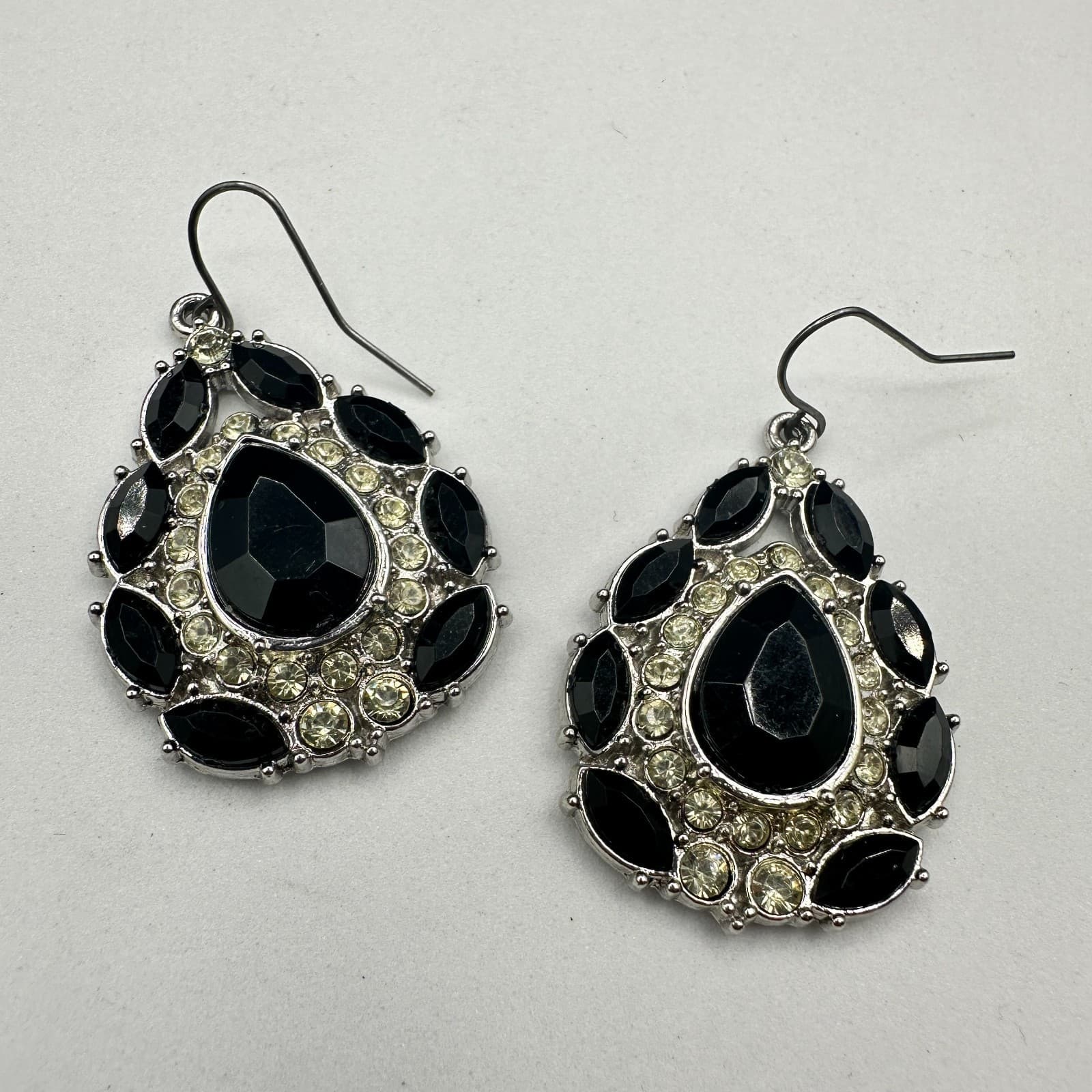 Black Teardrop Rhinestone Chandelier Earrings Silver Tone Glam Y2K