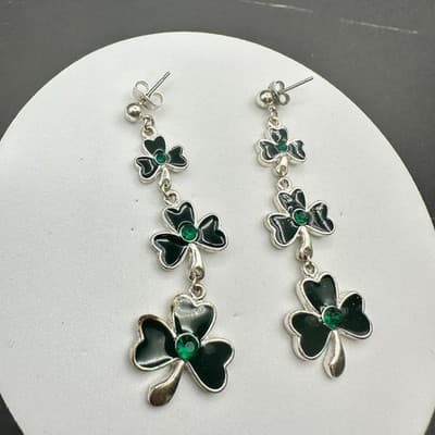 Shamrock Dangle Earrings Green Enamel St. Patrick's Day Lucky Irish - Thumbnail 8