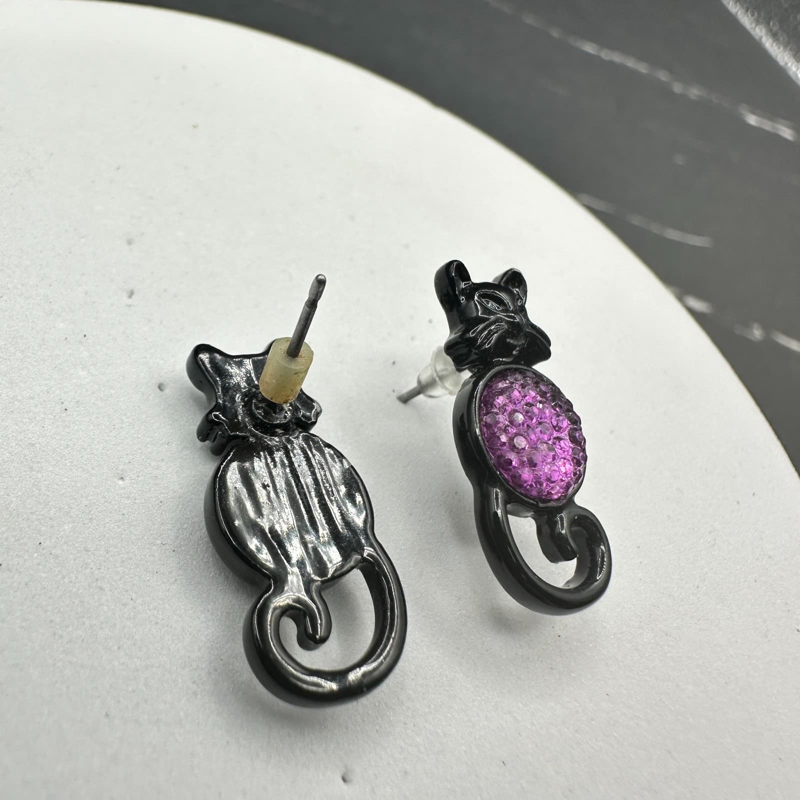 Vintage Black & Purple Rhinestone Cat Earrings Whimsical Halloween Style - Thumbnail 6