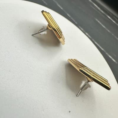 Vintage Geometric Octagon Earrings Gold Tone w/ Marbled Green Centers - Thumbnail 6