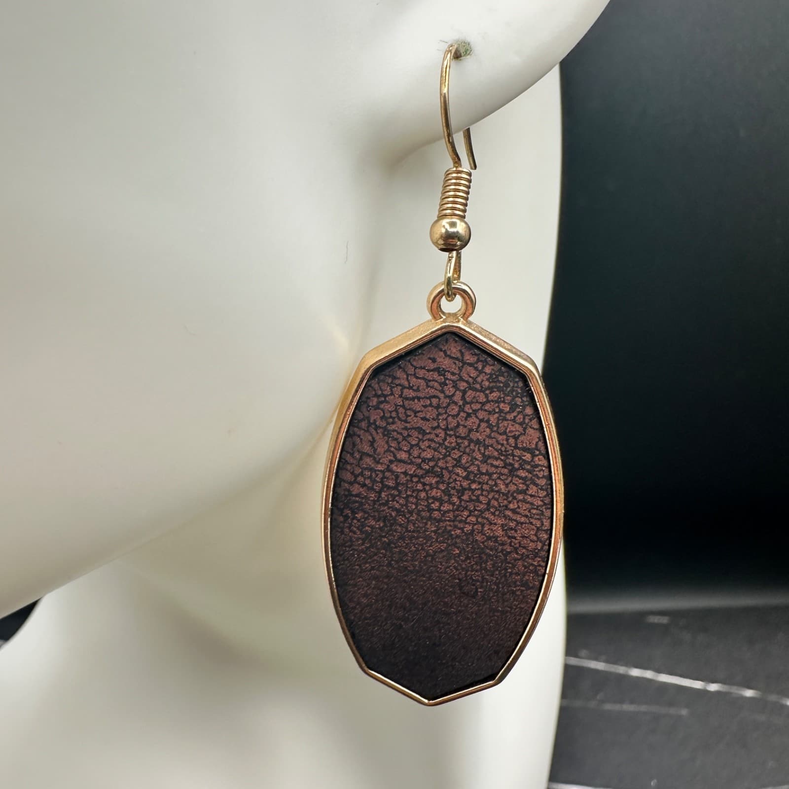 Gold Tone Textured Black Oval Drop Earrings Lightweight Dangle Fashion Jewelry - Thumbnail 7
