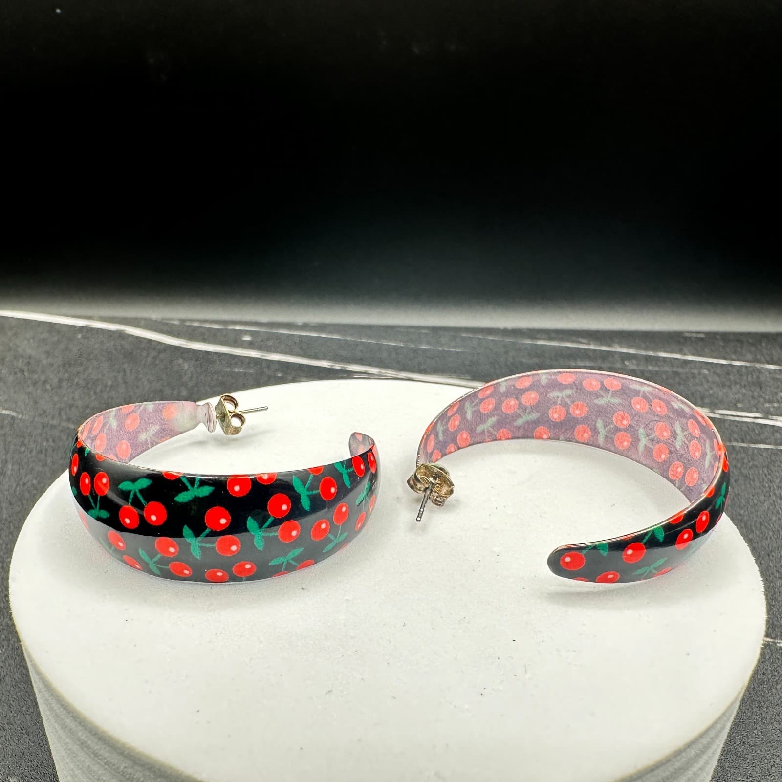 Vintage Acrylic Hoop Earrings Women Large Black Red Cherry Pattern Fruit Retro - Thumbnail 2