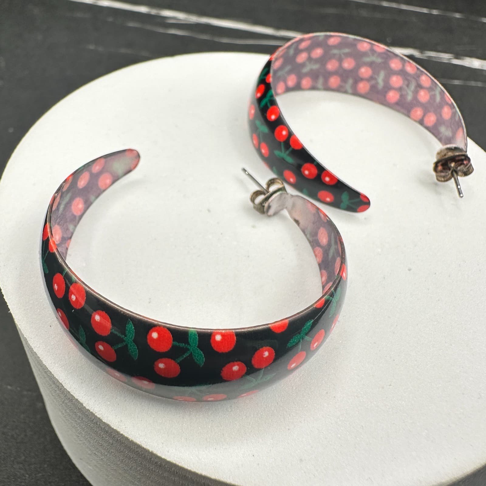 Vintage Acrylic Hoop Earrings Women Large Black Red Cherry Pattern Fruit Retro - Thumbnail 7