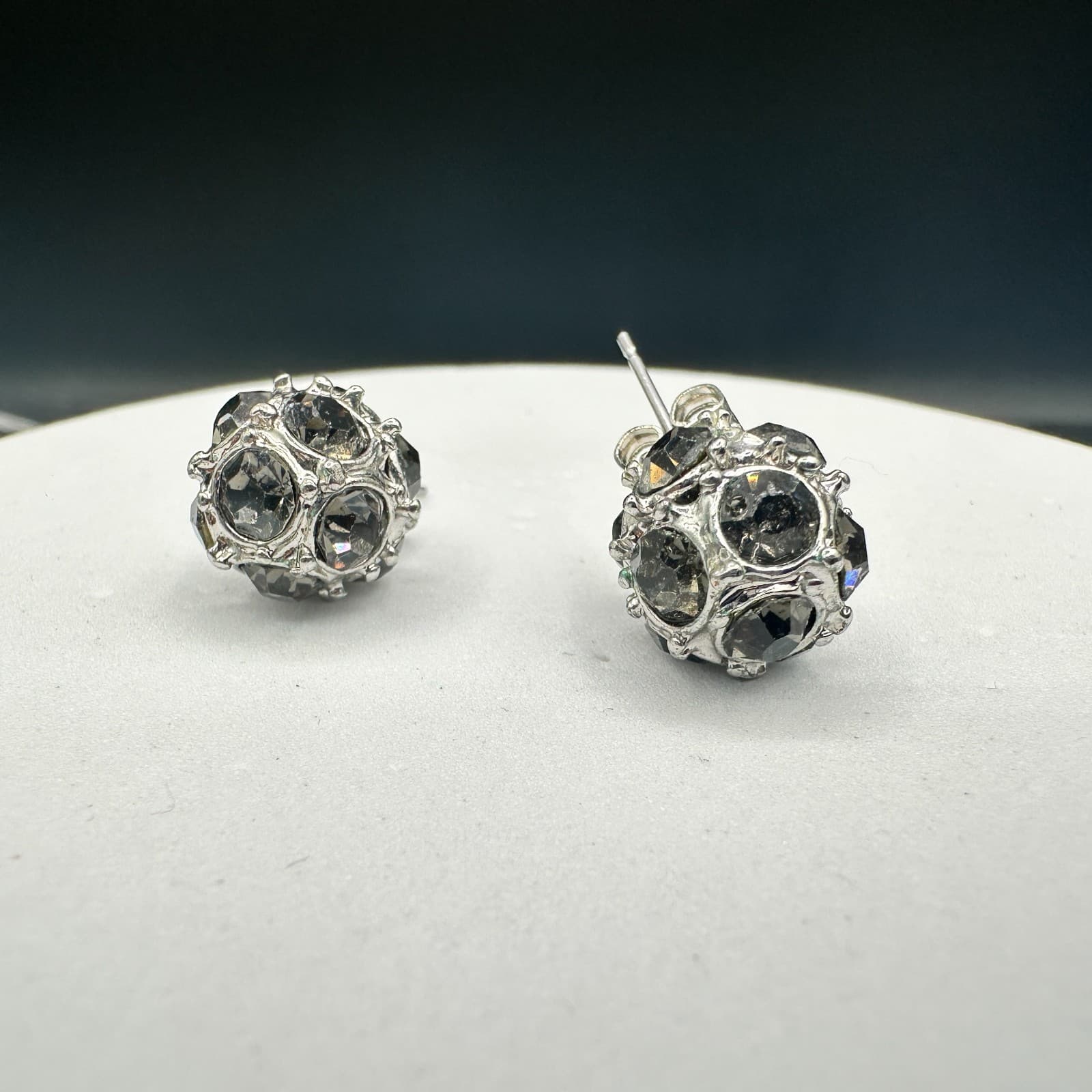Vintage Silver Tone Alloy Black Faceted Crystal Stud Earrings Women Round Cluste - Thumbnail 11