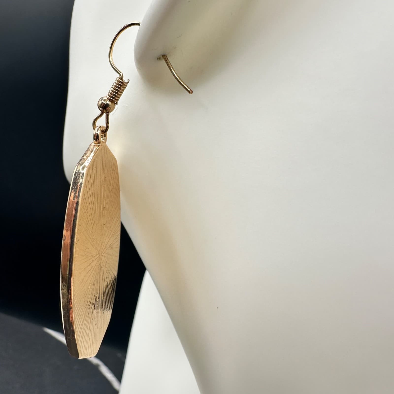 Gold Tone Textured Black Oval Drop Earrings Lightweight Dangle Fashion Jewelry - Thumbnail 8