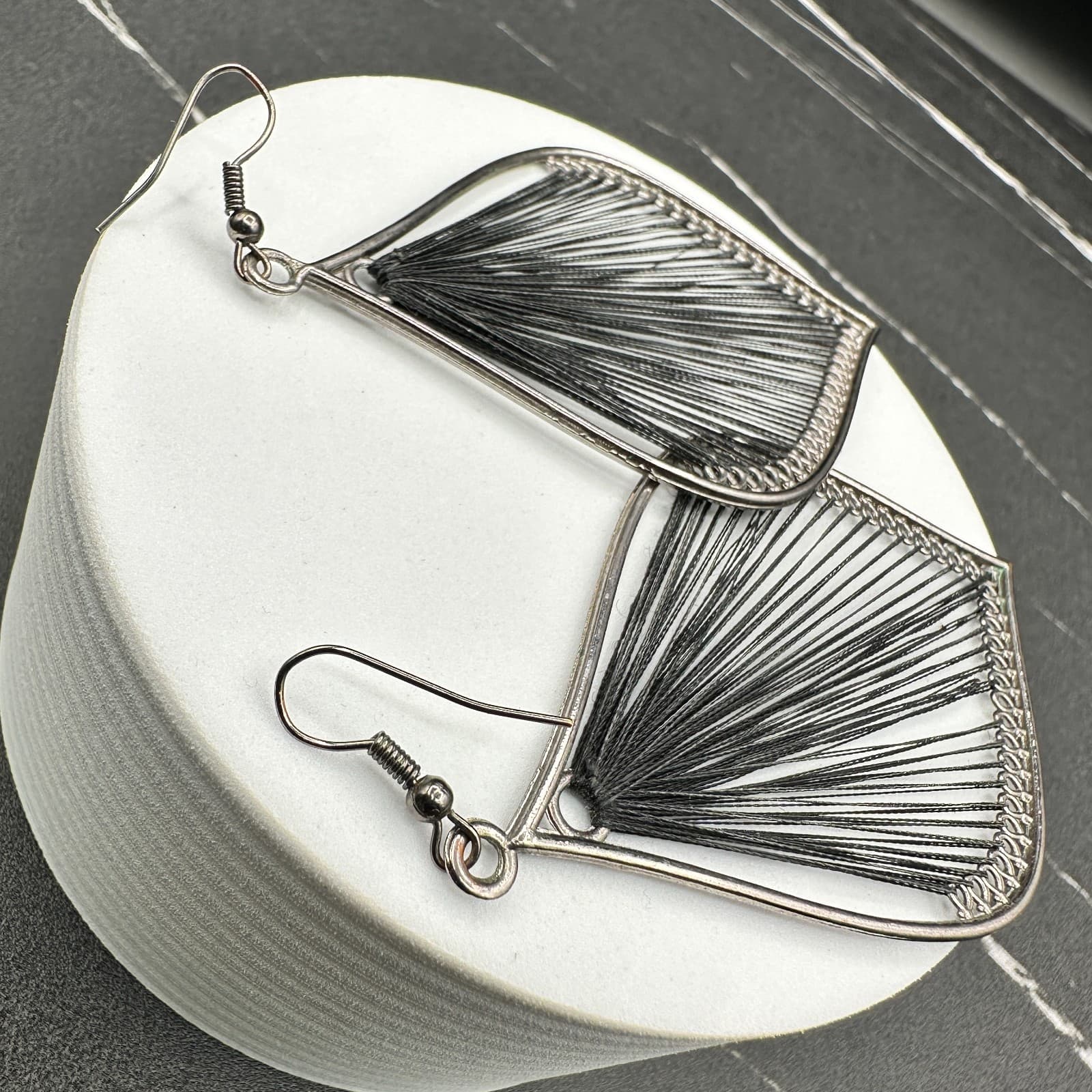 VTG Boho Teardrop String Art Dangle Earrings Women Black Thread Silver Tone - Thumbnail 13