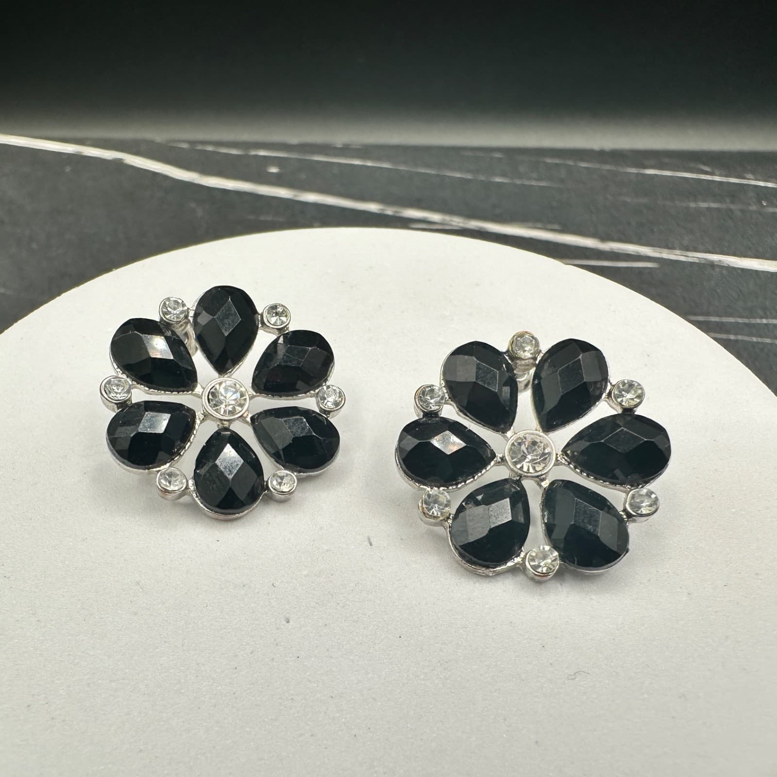 VTG Black Crystal Rhinestone Flower Stud Earrings Silver Tone Statement Jewelry - Thumbnail 4