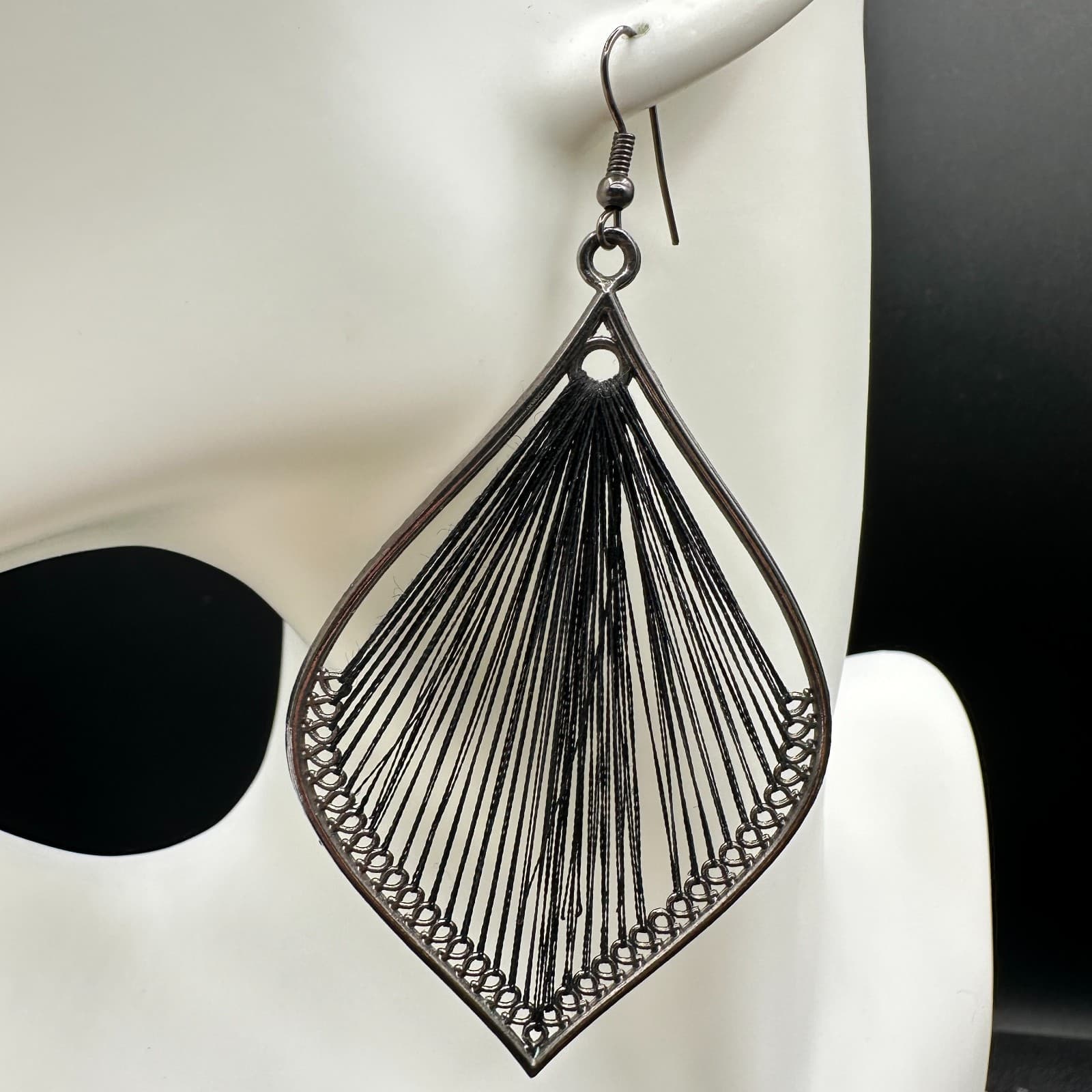 VTG Boho Teardrop String Art Dangle Earrings Women Black Thread Silver Tone - Thumbnail 2