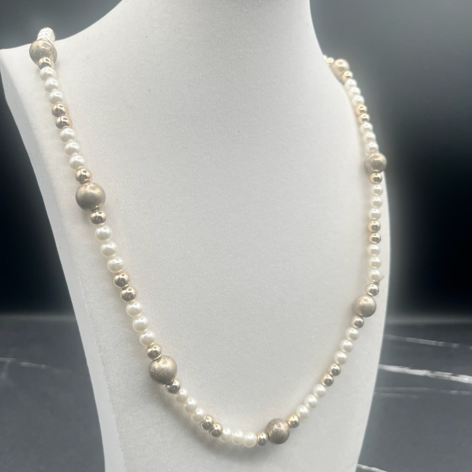 Vintage Faux Pearl & Metal Beads Gold Tone Long Necklace Women's Jewellery - Thumbnail 2