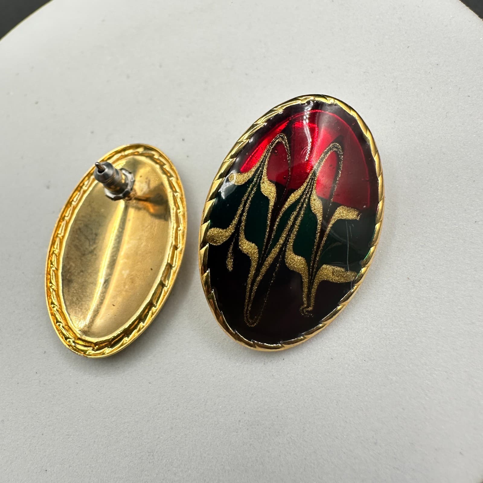 Vintage Multicolor Enamel Oval Clip-On Earrings Gold Tone Abstract - Thumbnail 3