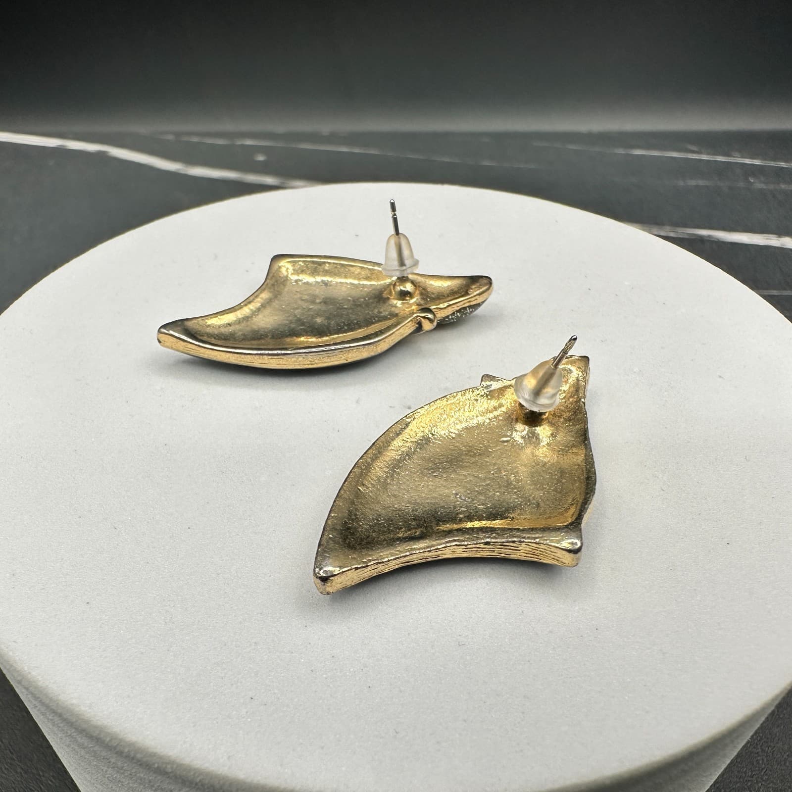 VTG Black Enamel Abstract Stud Earrings Gold Tone Modern Art Deco Style - Thumbnail 6