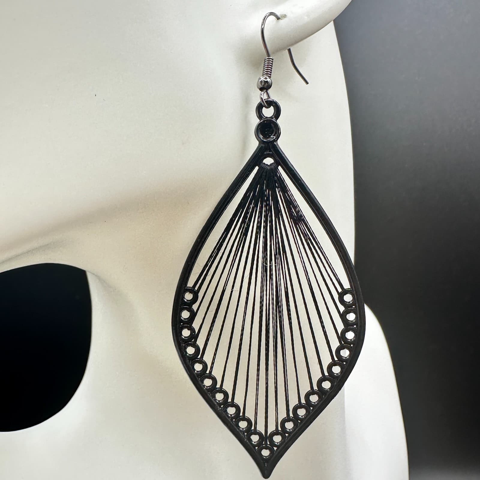 Vintage Black Metal Teardrop Filigree Dangle Earrings Boho Statement - Thumbnail 4