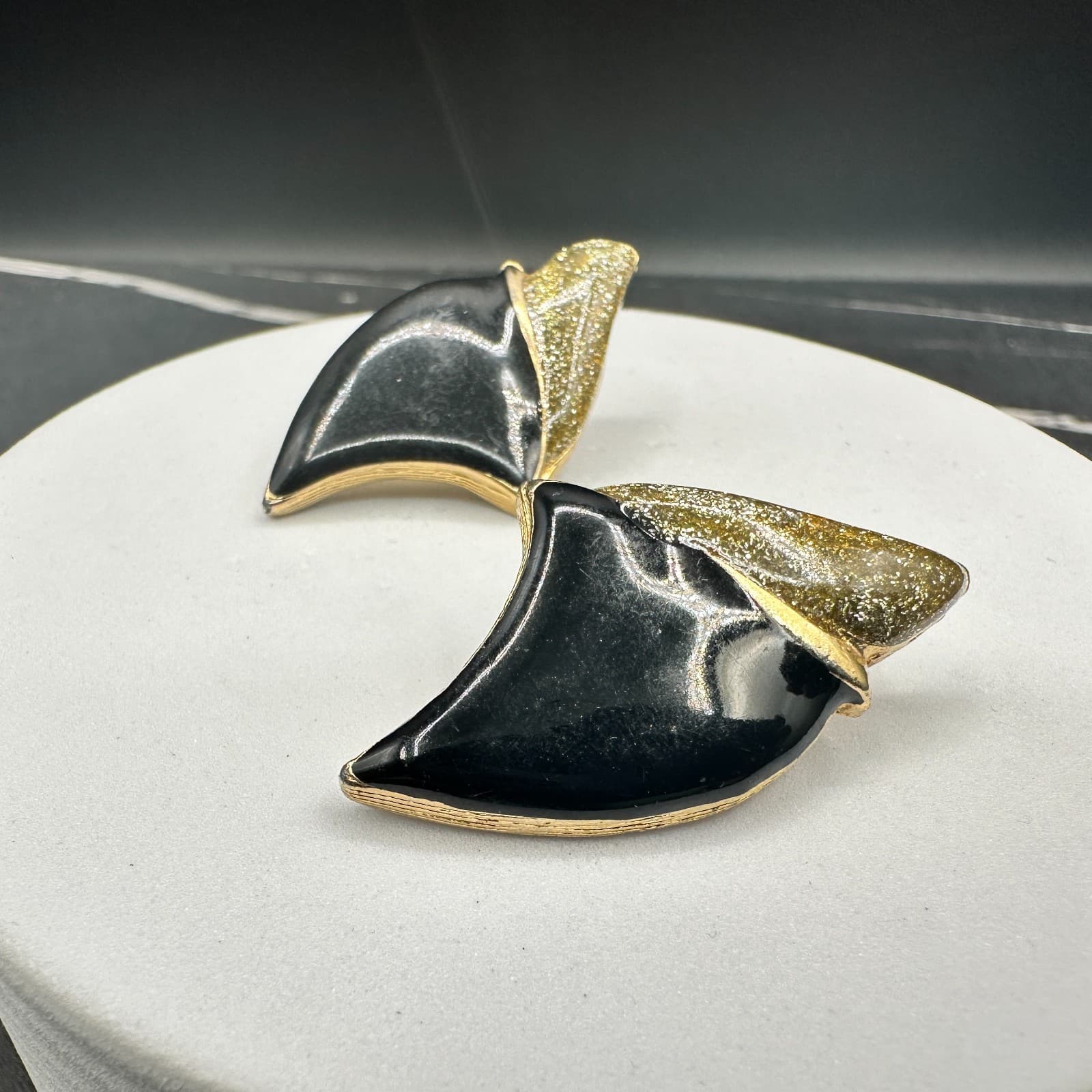 VTG Black Enamel Abstract Stud Earrings Gold Tone Modern Art Deco Style - Thumbnail 4