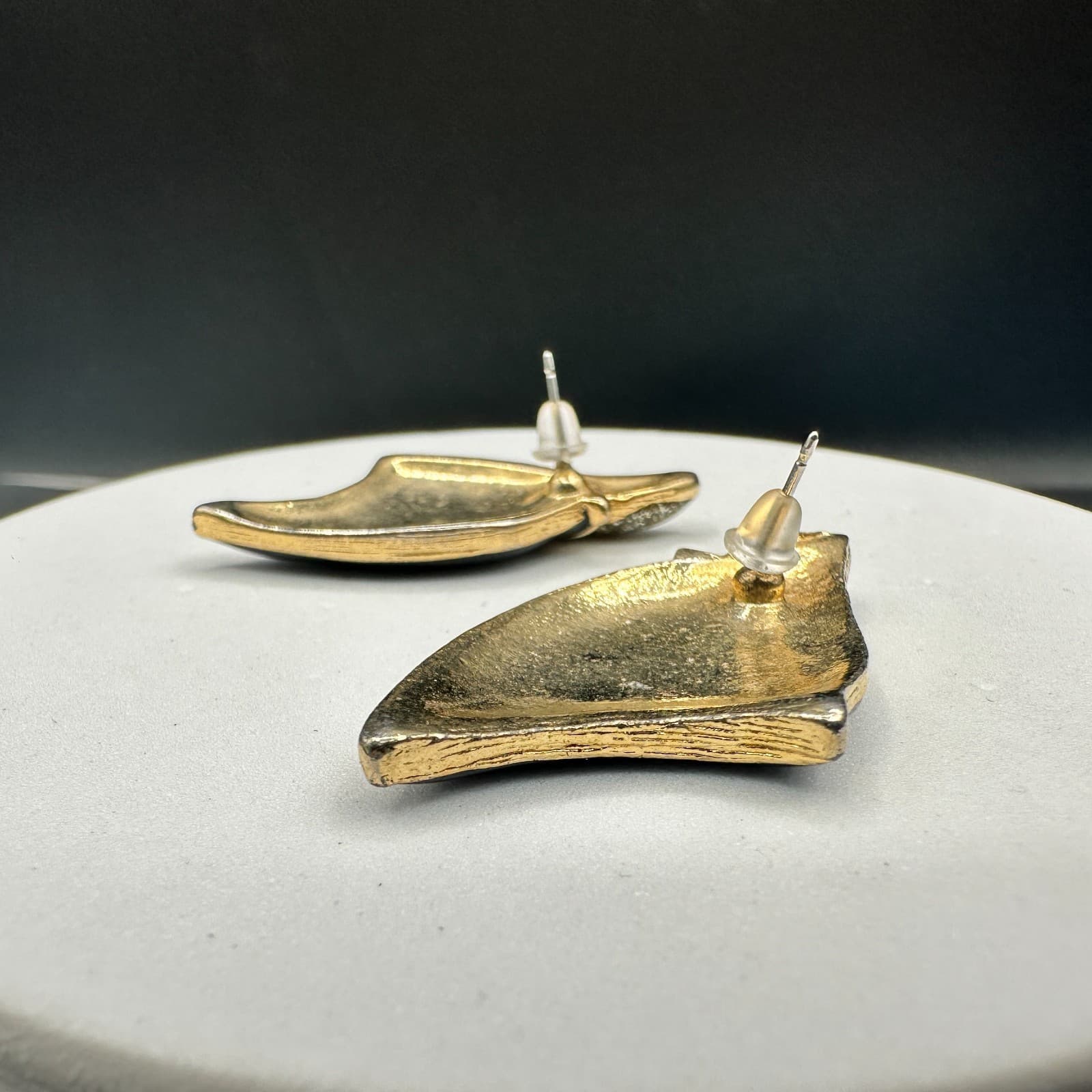 VTG Black Enamel Abstract Stud Earrings Gold Tone Modern Art Deco Style - Thumbnail 7