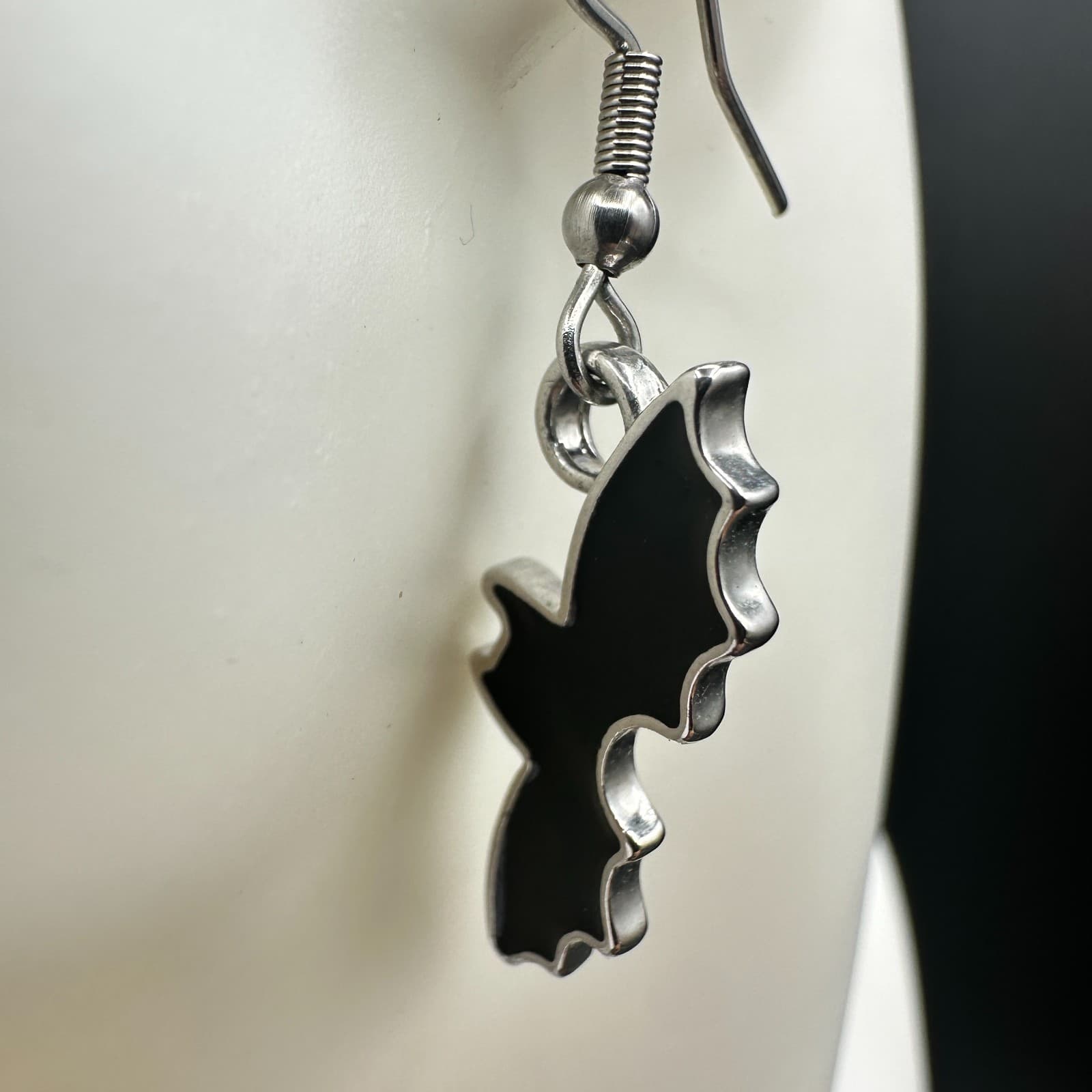 Vintage Black Enamel Bat Dangle Earrings Silver Tone Halloween Style - Thumbnail 5